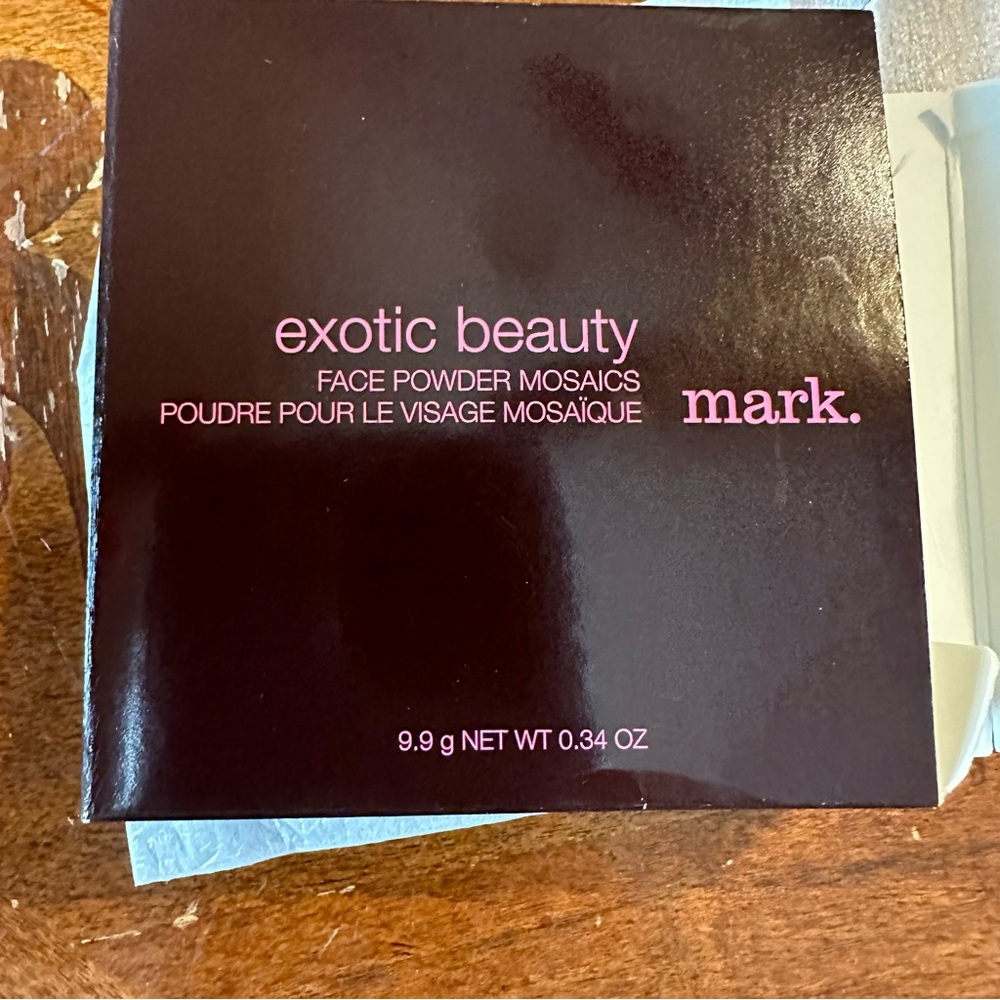 Avon Mark Exotic Beauty Face Powder Mosaics - Picture 3 of 5